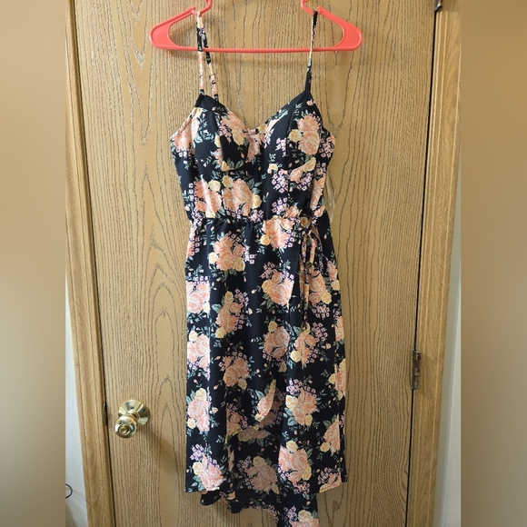 Lily Rose Dresses & Skirts - NWOT Lily Rose Black Floral Dress sz S